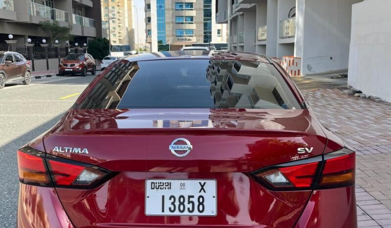 
								Used Nissan Altima full									