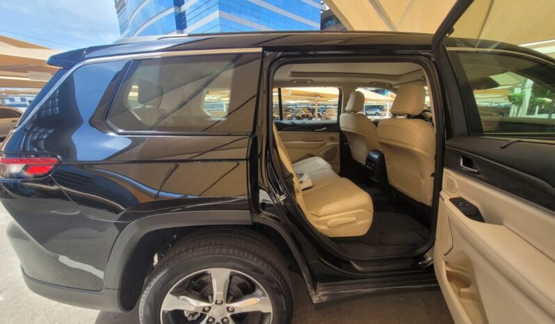 
								Used 2022 Jeep Cherokee full									