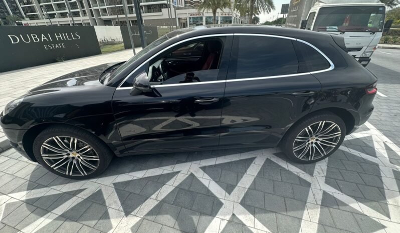 
								Used 2017 Porsche Macan full									