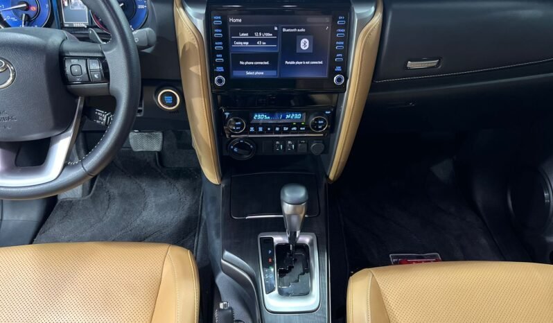 
								Used 2022 Toyota Fortuner full									
