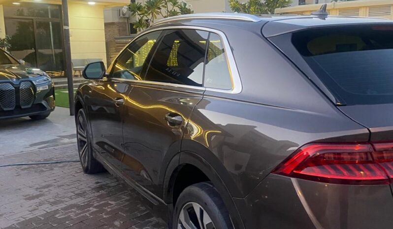 
								Certified Used 2019 Audi Q8 full									