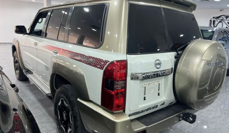 
								Used 2022 Nissan Patrol Super Safari full									