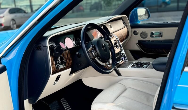 
								Certified Used 2020 Rolls-Royce Cullinan full									