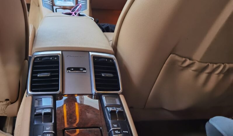 
								Used 2012 Porsche Panamera full									