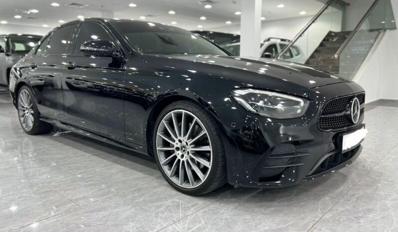 
								Used 2022 mercedes-benz-cars E-Class full									