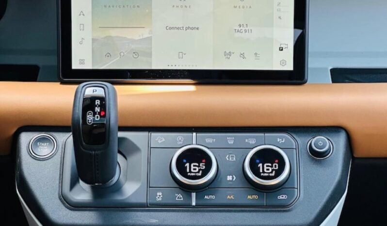 
								New 2024 Land Rover Defender 110 full									