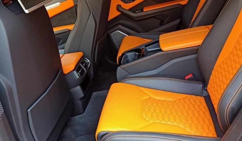 
								Certified Used 2021 Lamborghini Urus full									