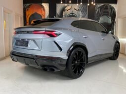 
										Used 2020 Lamborghini Urus full									