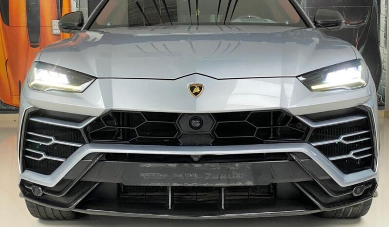 
								Used 2020 Lamborghini Urus full									